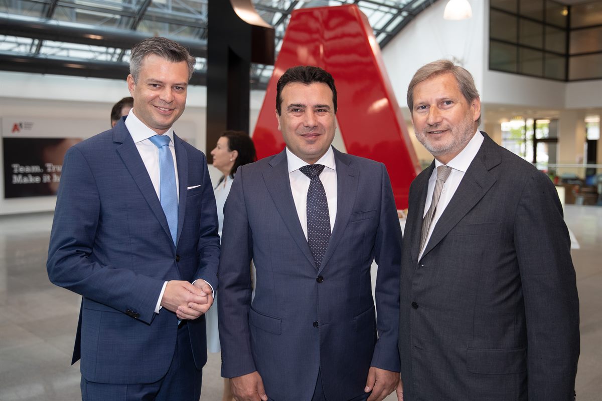 Nordmazedonischer Premierminister Zaev und EU-Kommissar Hahn zu Gast bei A1 Telekom Austria Group