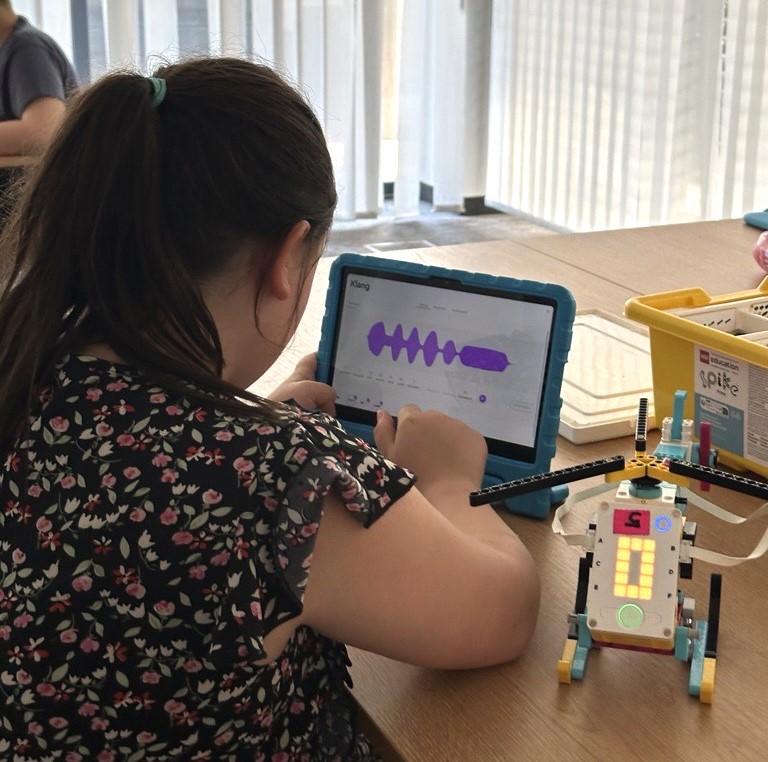 Lernen, Forschen, Staunen: A1 digital.campus Sommercamps 2025 für Kinder von A1 Mitarbeiter:innen